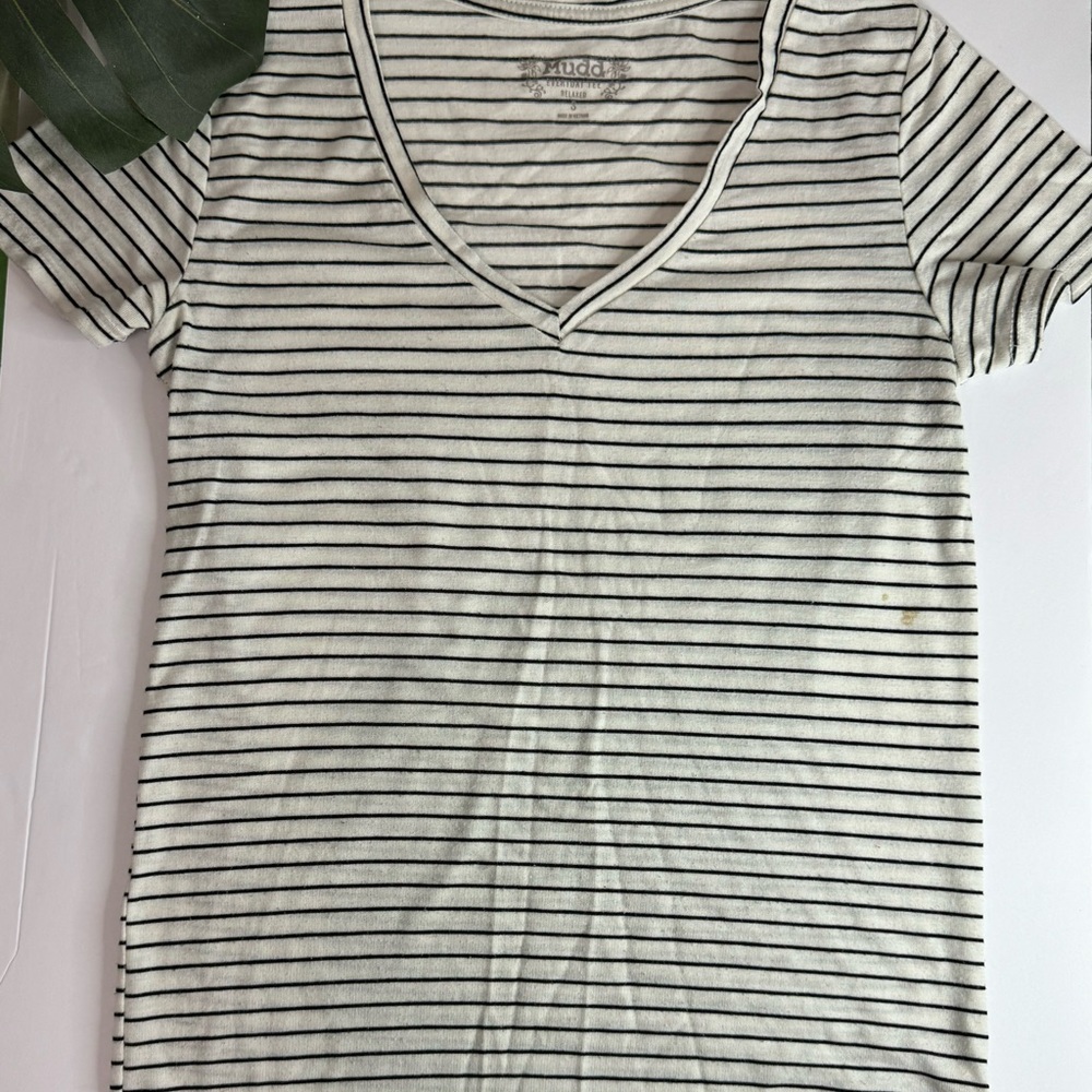 Mudd Black and White Striped V-Neck Tee